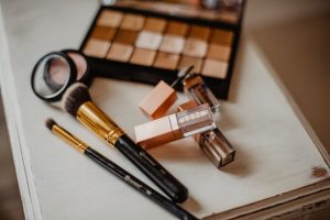 Ide Hampers Natal: Makeup